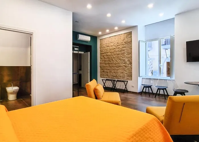 Casa Calù Castel Dell'ovo Couette-café Naples